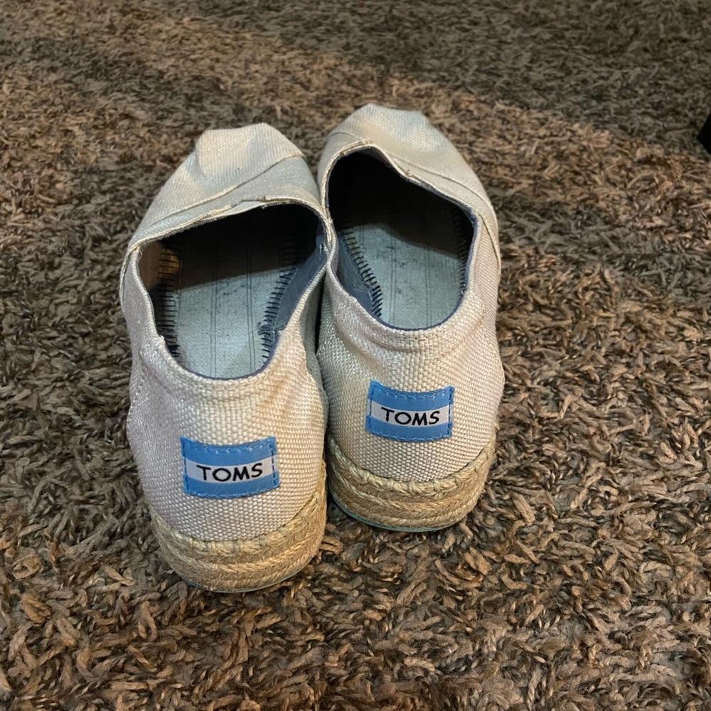 TOMs sandals